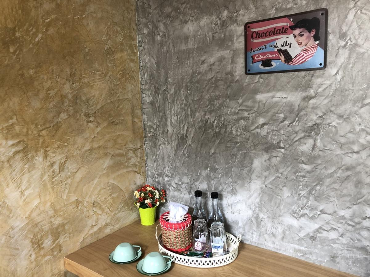 Baan Rom Talay Made' Hotel Koh Samet Екстериор снимка