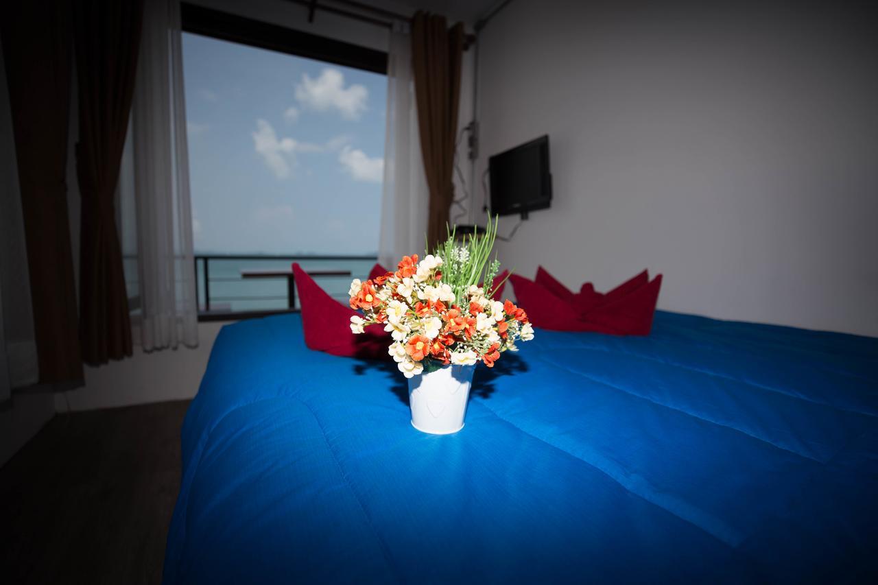 Baan Rom Talay Made' Hotel Koh Samet Екстериор снимка
