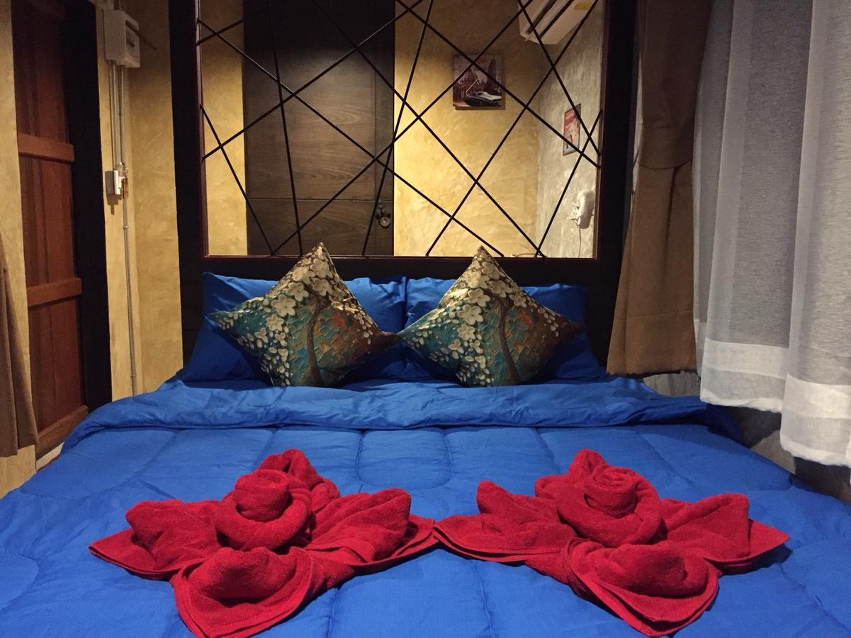 Baan Rom Talay Made' Hotel Koh Samet Екстериор снимка