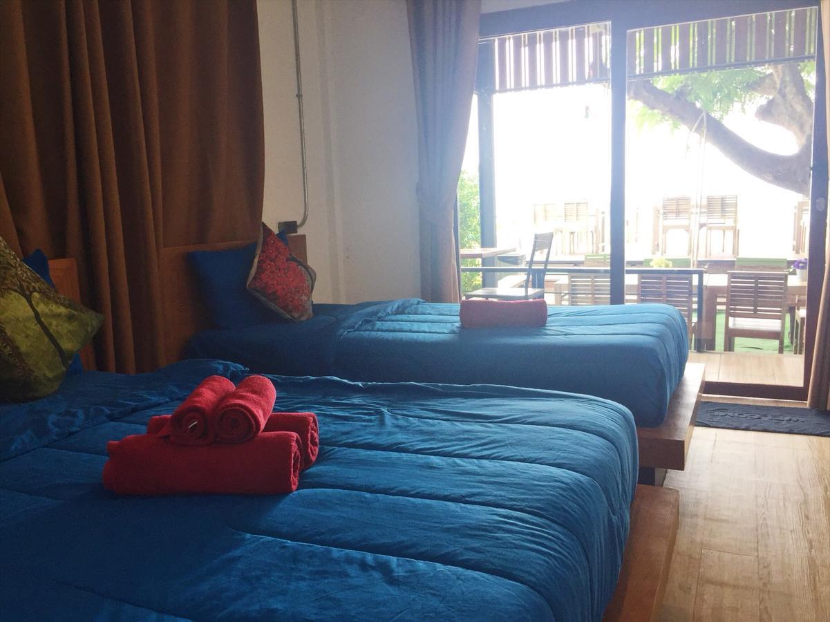 Baan Rom Talay Made' Hotel Koh Samet Екстериор снимка